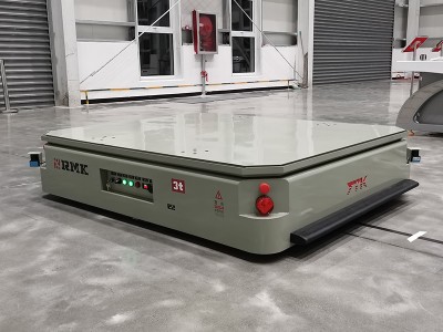 3 tuny samostatně poháněné elektrické přenosové vozíky Magnetická navigace AGV